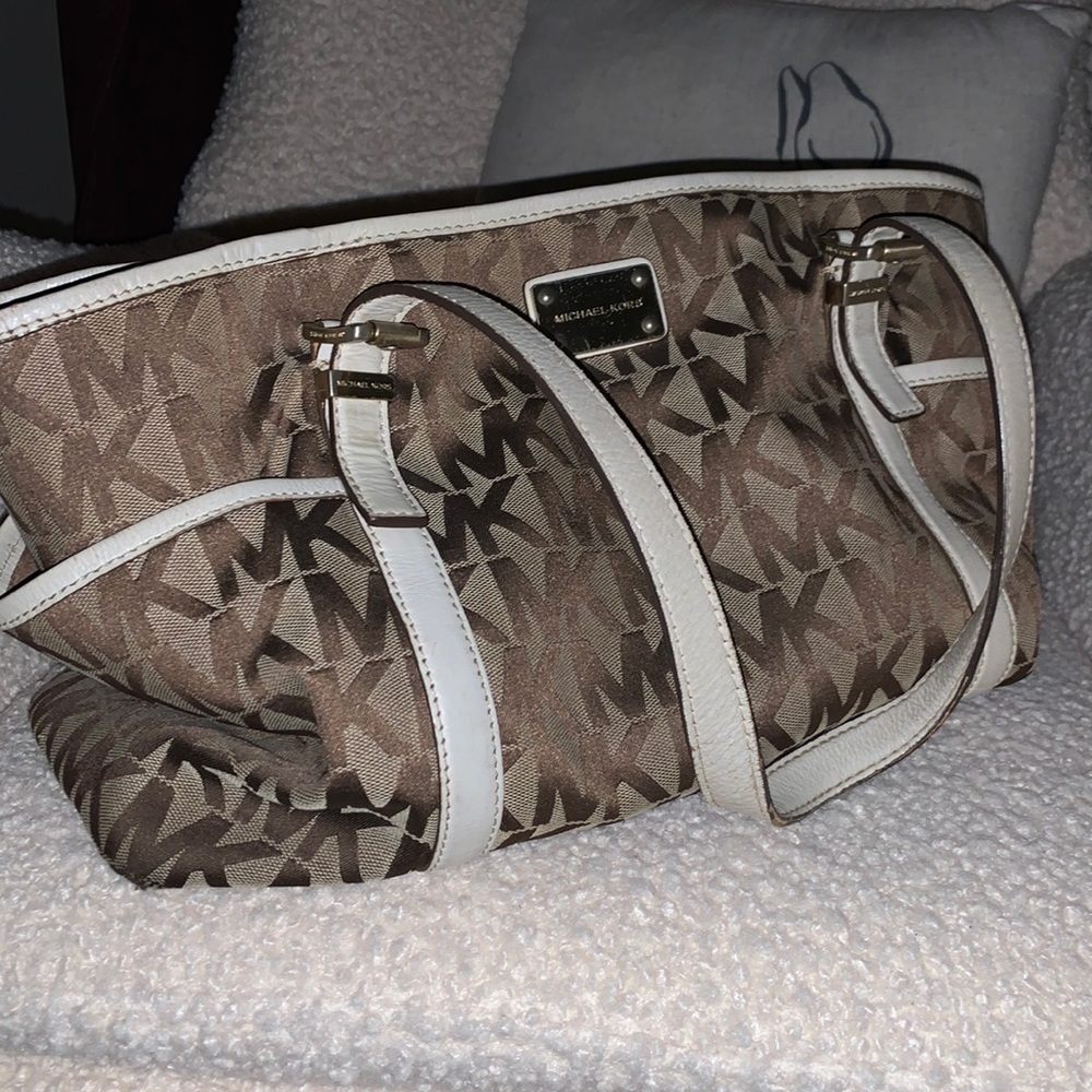 MICHAEL KORS PURSE ✨